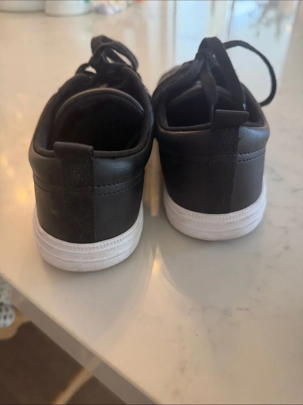 Lacoste Black Low-Top Leather Sneakers with Green Crocodile Logo